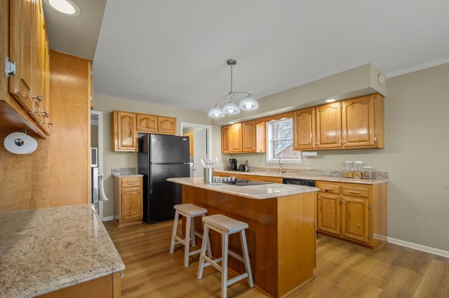 312 Southwinds Dr, Hermitage, TN 37076