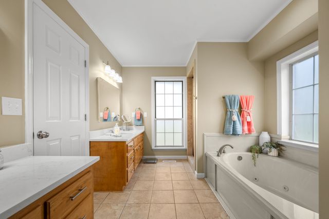 312 Southwinds Dr, Hermitage, TN 37076