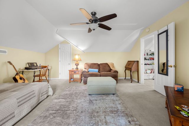 312 Southwinds Dr, Hermitage, TN 37076