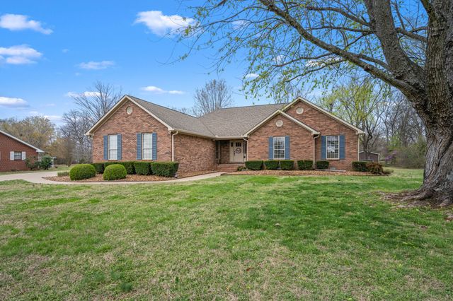 312 Southwinds Dr, Hermitage, TN 37076