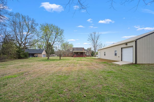 312 Southwinds Dr, Hermitage, TN 37076