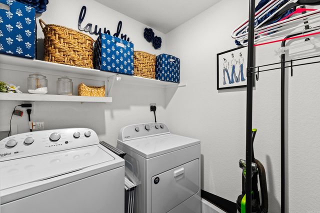 17 Curly Leaf, Conway, AR 72032