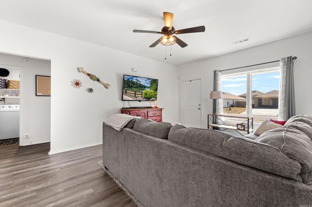 17 Curly Leaf, Conway, AR 72032