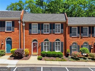 7505 Saint Charles Square C8, Roswell, GA 30075