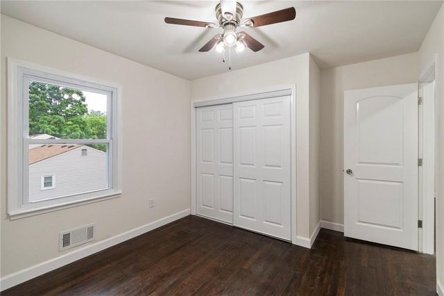 6201 N Topping Avenue, Kansas City, MO 64119