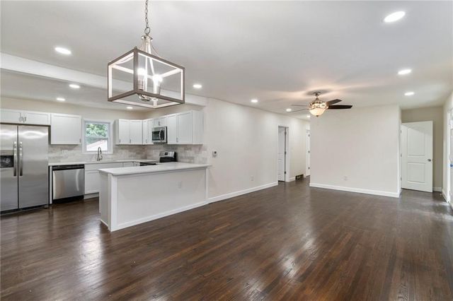 6201 N Topping Avenue, Kansas City, MO 64119