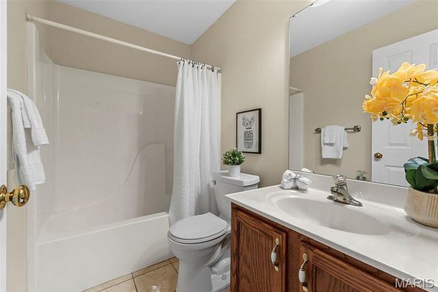 3164 Willow Bend Drive, St Charles, MO 63303