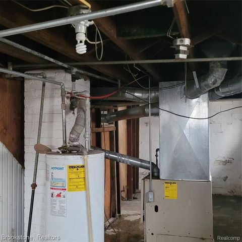 18411 Stout Street, Detroit, MI 48219