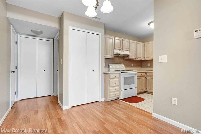 50406 Bay Run, Chesterfield, MI 48047