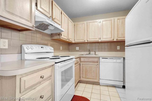 50406 Bay Run, Chesterfield, MI 48047