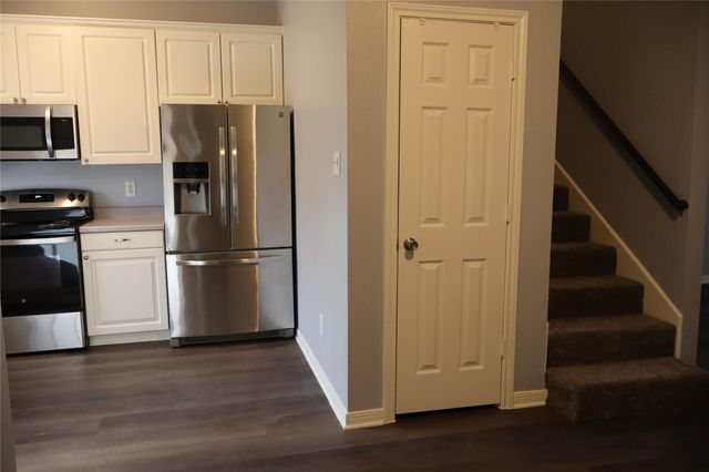 1063 Birnham Woods Boulevard, Pasadena, TX 77503