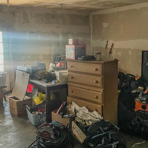 255 Mcfarland Road, Houston, TX 77060