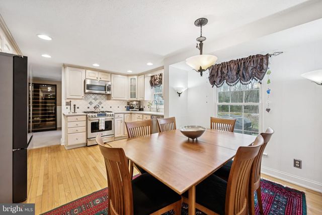 13 LADY DIANA CIR, Marlton, NJ 08053