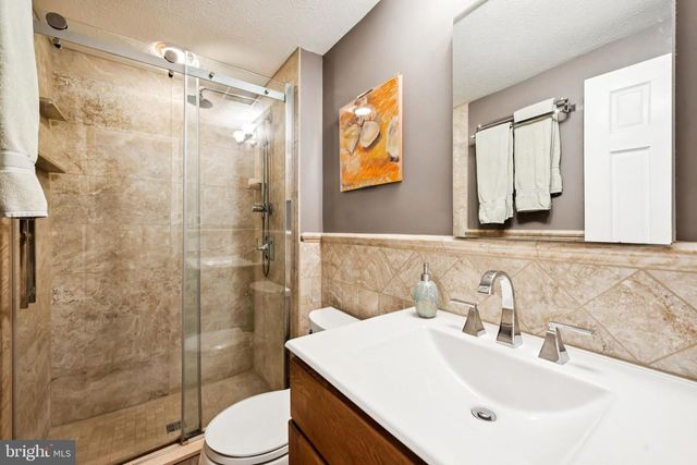 13 LADY DIANA CIR, Marlton, NJ 08053