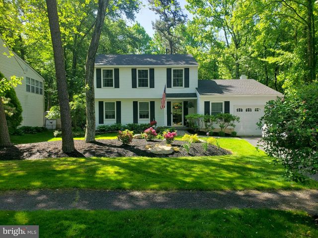 13 LADY DIANA CIR, Marlton, NJ 08053