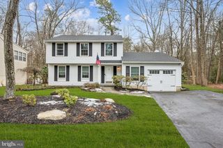13 LADY DIANA CIR, Marlton, NJ 08053