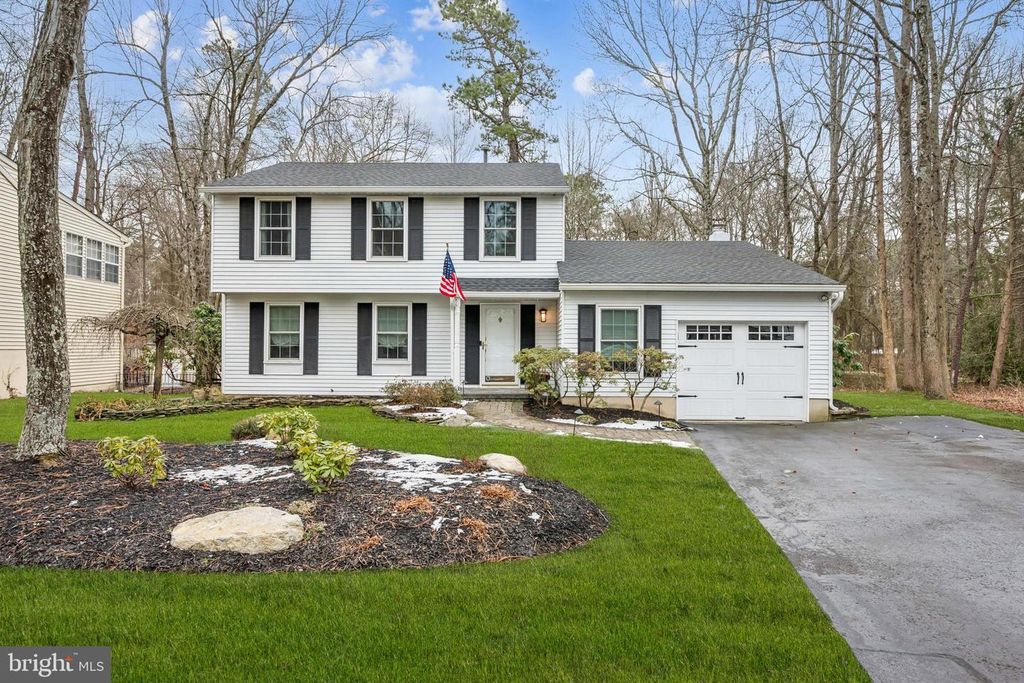 13 LADY DIANA CIR, Marlton, NJ 08053
