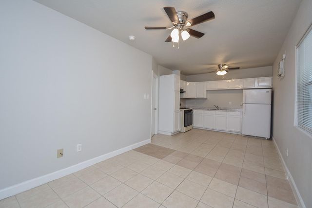 2117 Thonig Road B, Houston, TX 77055