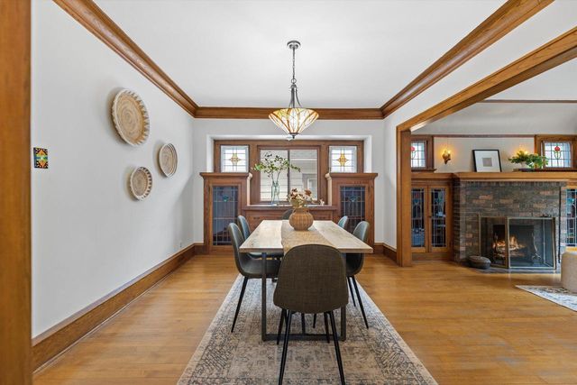 1816 E Beverly ROAD, Shorewood, WI 53211