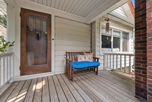 1816 E Beverly ROAD, Shorewood, WI 53211