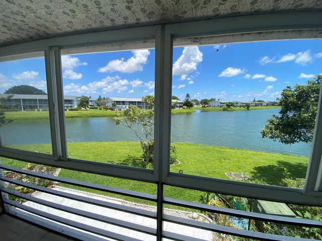 71 Berkshire 71, West Palm Beach, FL 33417
