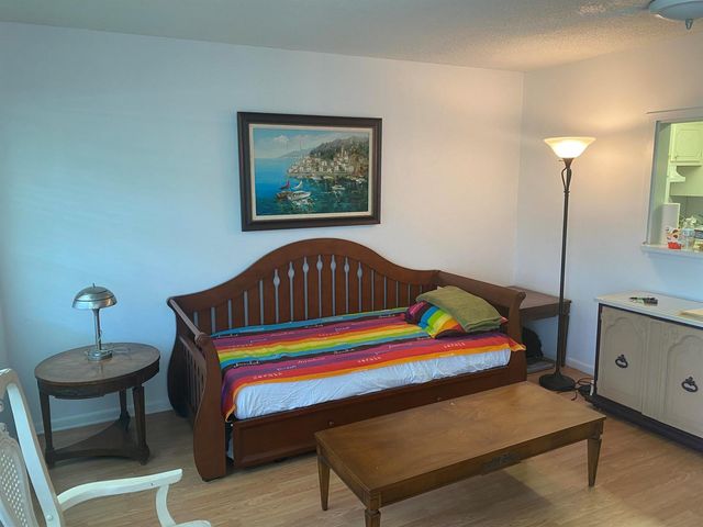 71 Berkshire 71, West Palm Beach, FL 33417