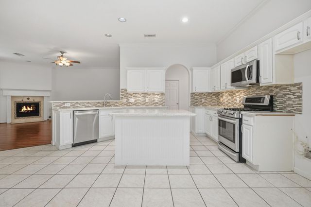 4814 Preston Trails Lane, Pasadena, TX 77505