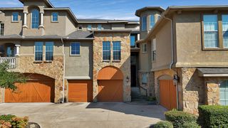2645 Villa Di Lago 5, Grand Prairie, TX 75054
