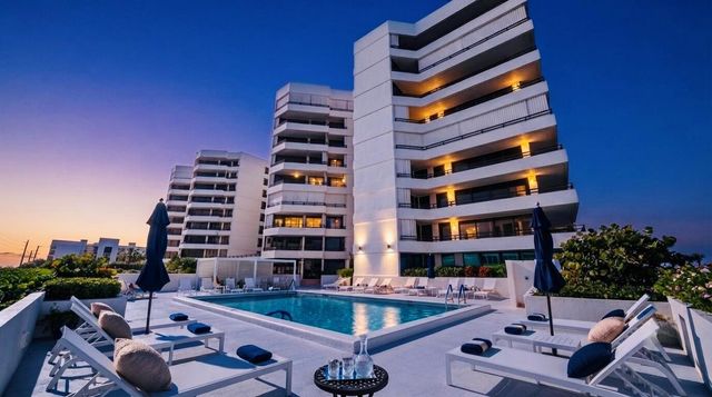 3560 S Ocean Boulevard 700, South Palm Beach, FL 33480
