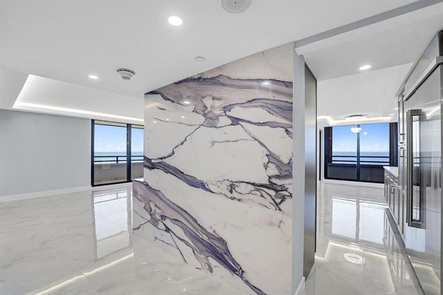 3560 S Ocean Boulevard 700, South Palm Beach, FL 33480