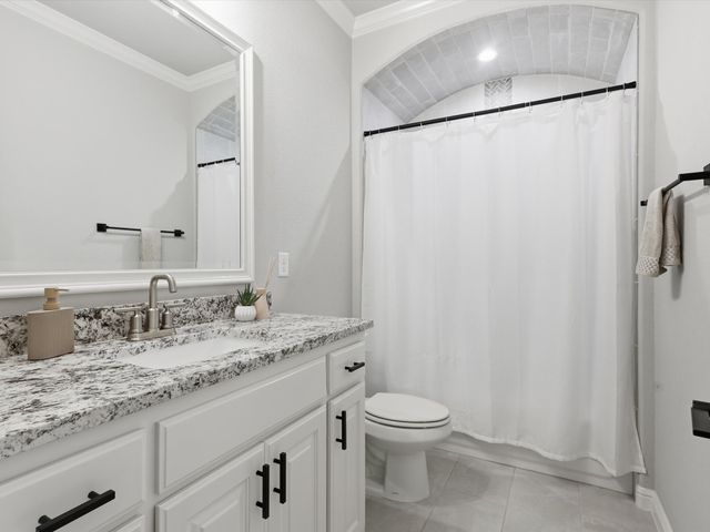 2005 Eagles Ridge Drive, Weatherford, TX 76087