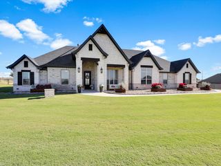 2005 Eagles Ridge Drive, Weatherford, TX 76087
