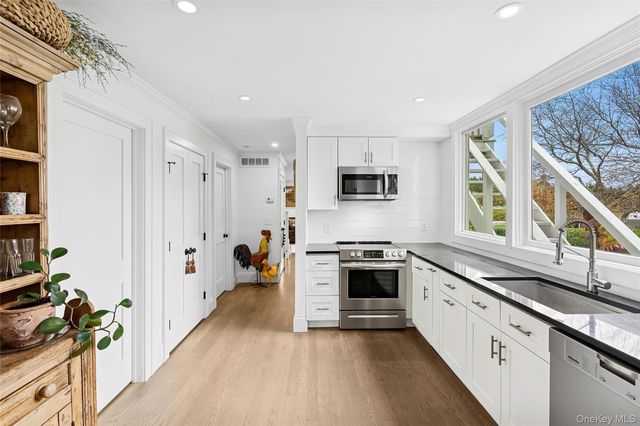 13 Willow Shade Avenue, East Quogue, NY 11942