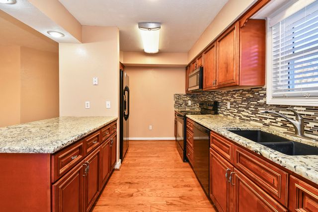 3925 S Jefferson Avenue 45, Springfield, MO 65807