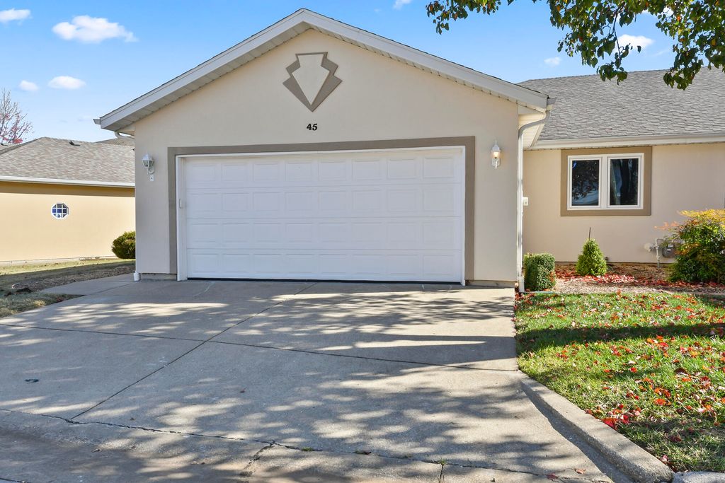 3925 S Jefferson Avenue 45, Springfield, MO 65807