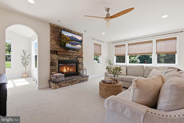 9904 S HARRIS FARM RD, Spotsylvania, VA 22553