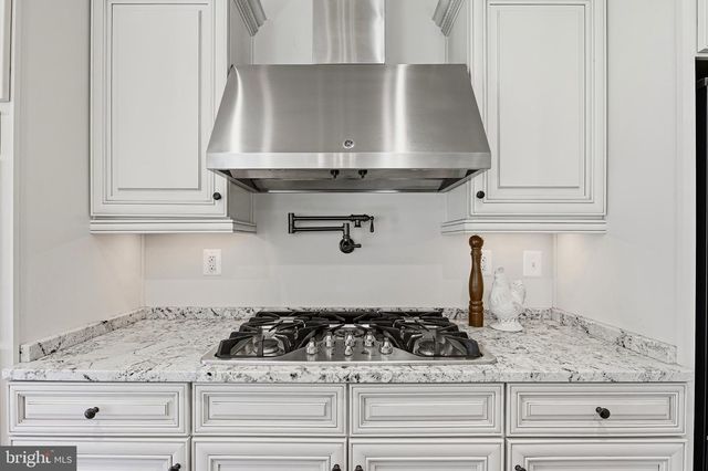 9904 S HARRIS FARM RD, Spotsylvania, VA 22553