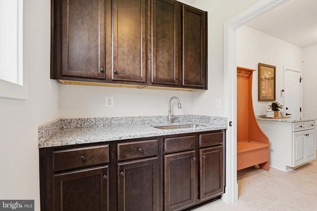 9904 S HARRIS FARM RD, Spotsylvania, VA 22553