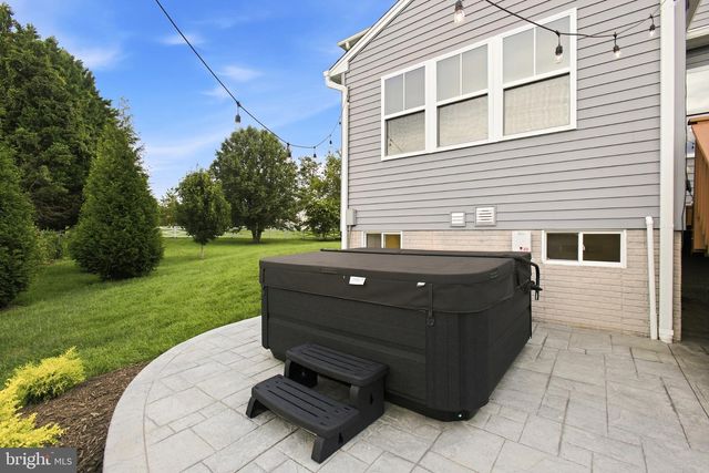 9904 S HARRIS FARM RD, Spotsylvania, VA 22553