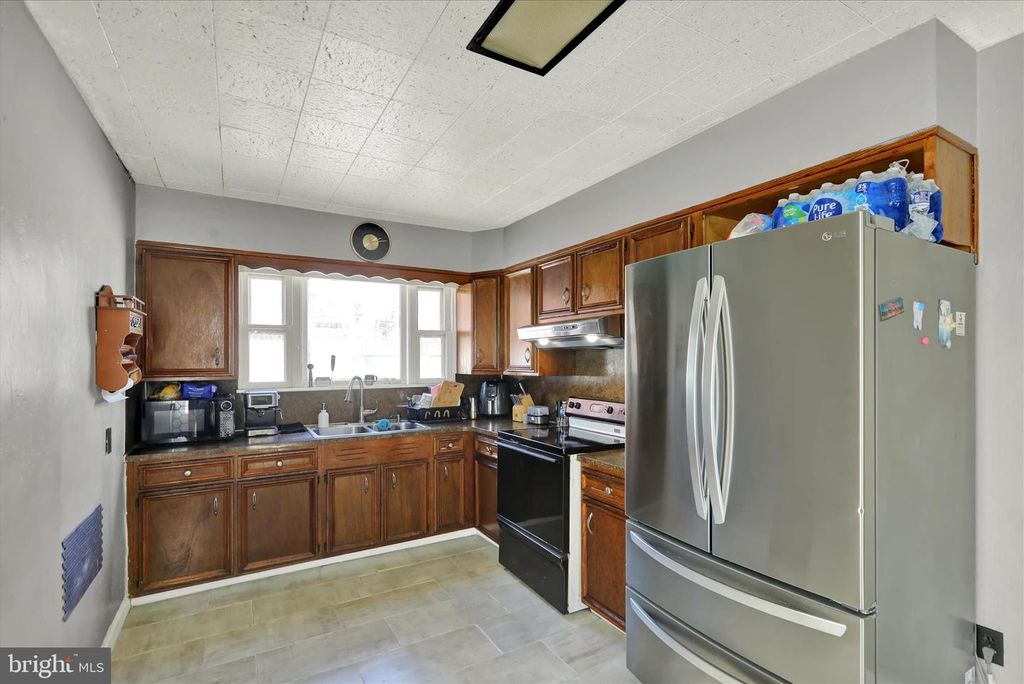 Image 14 of property listing at 209 FRANKLIN ST, Reading, PA 19602