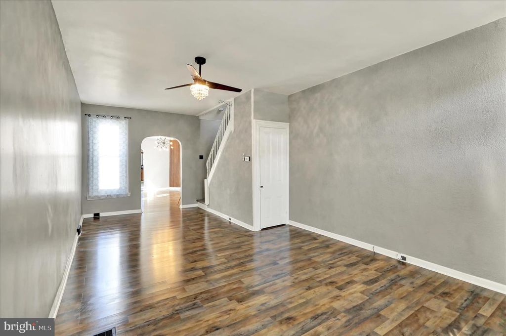 Image 6 of property listing at 209 FRANKLIN ST, Reading, PA 19602