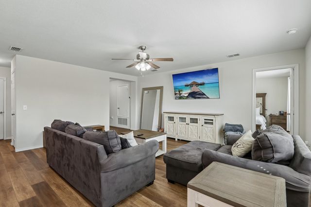 3304 Biggs Avenue, Aubrey, TX 76227