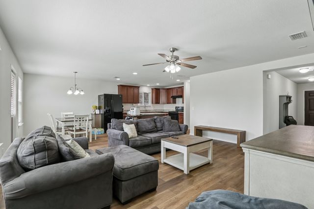 3304 Biggs Avenue, Aubrey, TX 76227