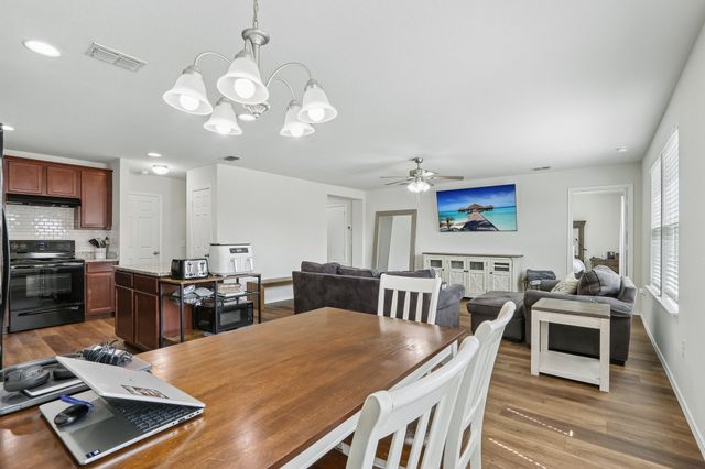 3304 Biggs Avenue, Aubrey, TX 76227