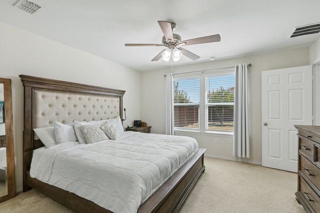 3304 Biggs Avenue, Aubrey, TX 76227