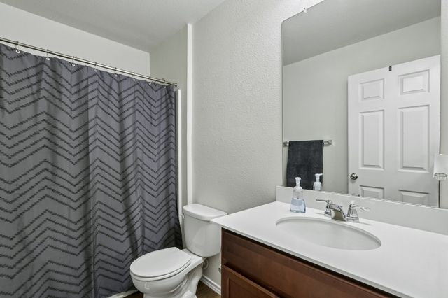 3304 Biggs Avenue, Aubrey, TX 76227
