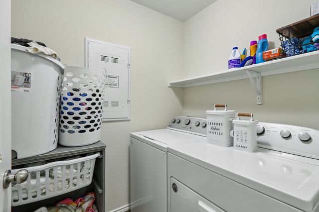 3304 Biggs Avenue, Aubrey, TX 76227