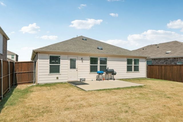 3304 Biggs Avenue, Aubrey, TX 76227