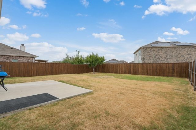 3304 Biggs Avenue, Aubrey, TX 76227