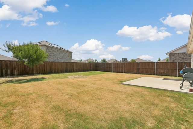 3304 Biggs Avenue, Aubrey, TX 76227